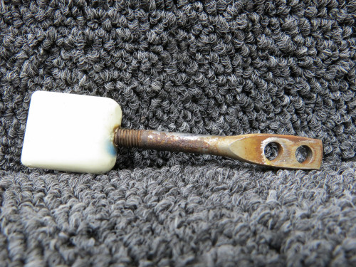 1211252-1 Cessna 182M Interior Baggage Door Handle