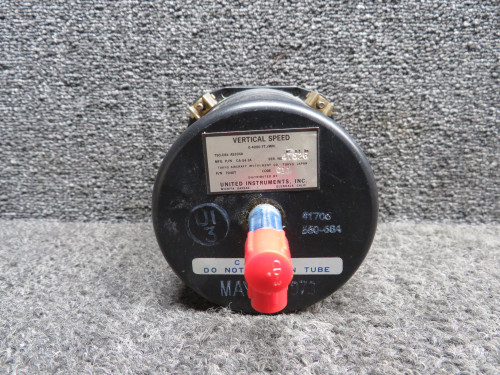 CA-54-1A (Alt: 7040T) United Instruments Vertical Speed Gauge