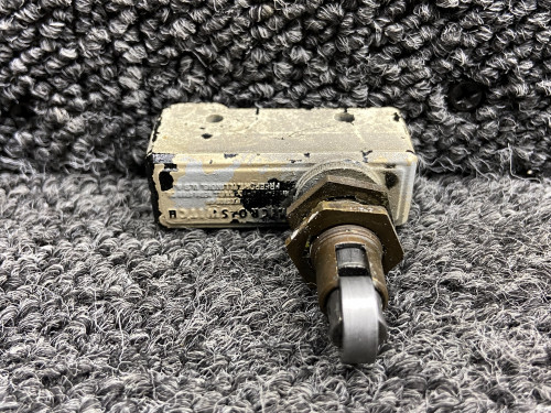 BZ-2R0181 Piper PA31-325 Main Gear Door Microswitch