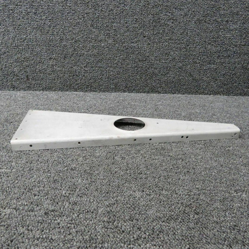 95-410030-140 (Use: 95-410030-602) Beech 95-C55 Support Heater & Radio RH