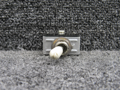 8824K14 (Alt: MS35059-23) Eaton Cutler-Hammer Toggle Switch Assembly