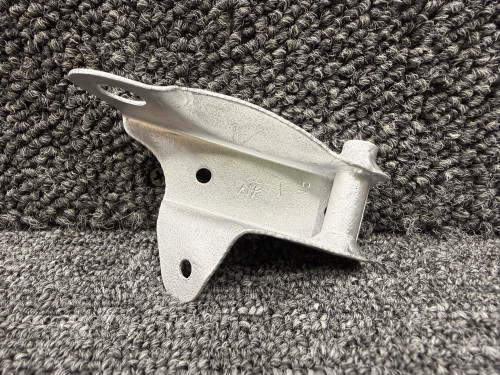 24819-000 Piper PA-24-250 Main Gear Door Bracket Assembly LH