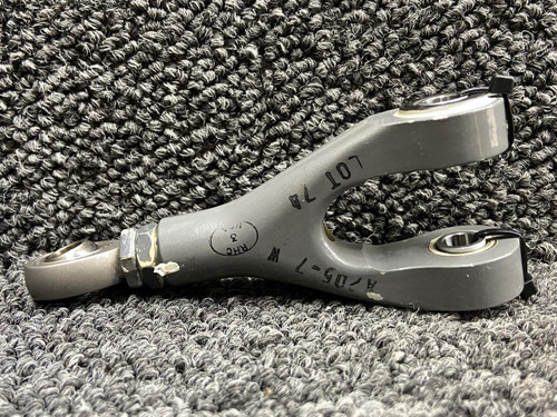Robinson Helicopter & Airplane Parts A205-7 Robinson R44II Main Rotor Swashplate Control Fork Assembly 