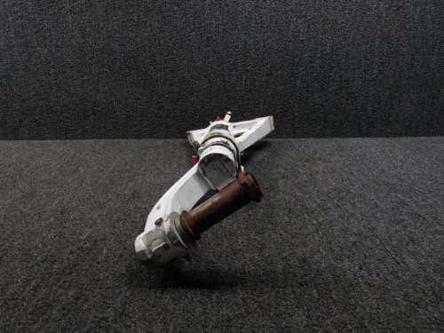 35-825196-696 Beech Baron 58 Nose Landing Gear Strut