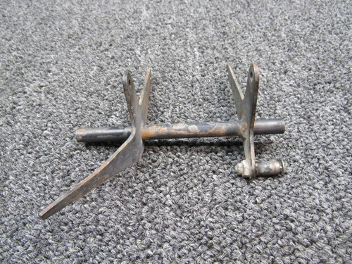 67361-000 Piper PA28R-200 Nose Gear Door Bellcrank