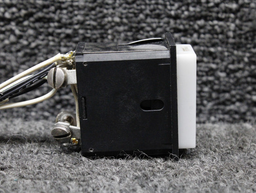 8941K701 (Alt: 688-297) Piper PA46-310P Prime Push Switch