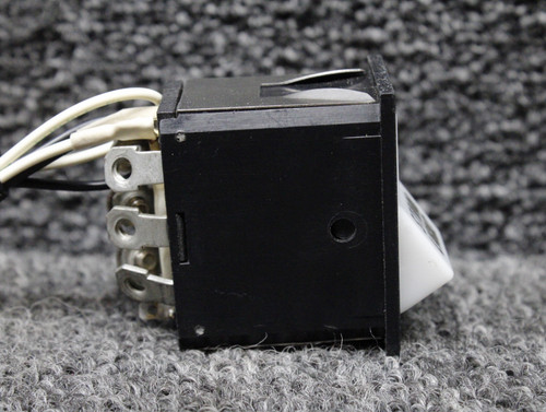 688-296 (Alt: 8941K699) Piper PA46-310P Strobe Light Rocker Switch