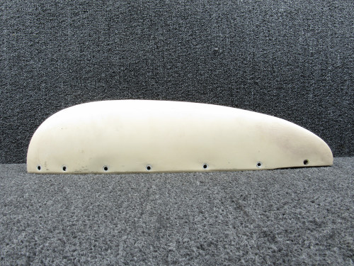 63584-010 Piper PA28 Tip Stabilator (Cracked Paint)