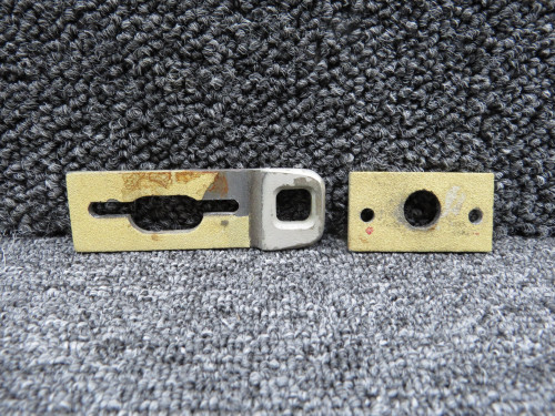 101286-009, 101286-006 Piper PA46-350P Cabin Door Aft Latch Plate