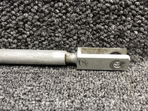 400050-001 Piper PA60-602P Aerostar Main Gear Door Retract Rod