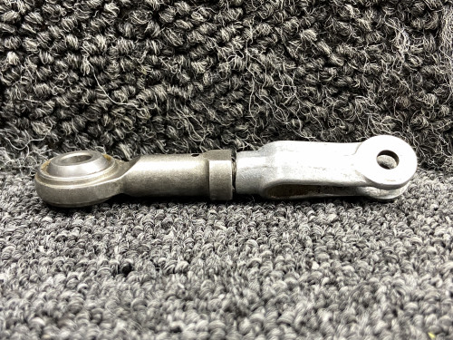 400044-001, 980044-501 Piper PA60-602P Main Gear Door Arm & Clevis