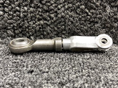 400044-001, 980044-501 Piper PA60-602P Main Gear Door Arm & Clevis