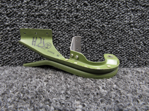 35-815055-115 Beech Main Gear Outbd RH Door Hinge
