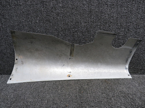 0814100-82 Cessna 310Q Stabilizer Fairing Assembly RH (White)