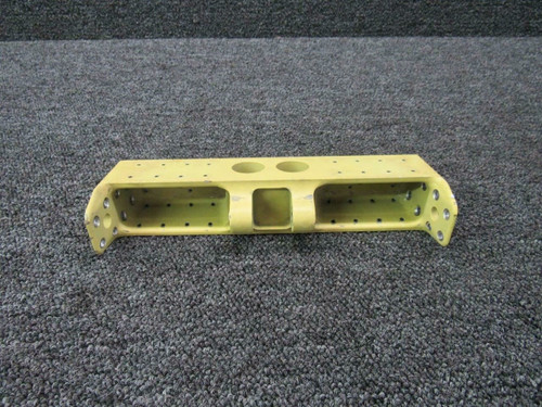 1213425-1 Cessna 206 Nose Gear Drag Fitting (Square Center)