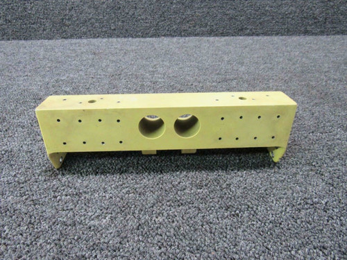 1213425-1 Cessna 206 Nose Gear Drag Fitting (Square Center)