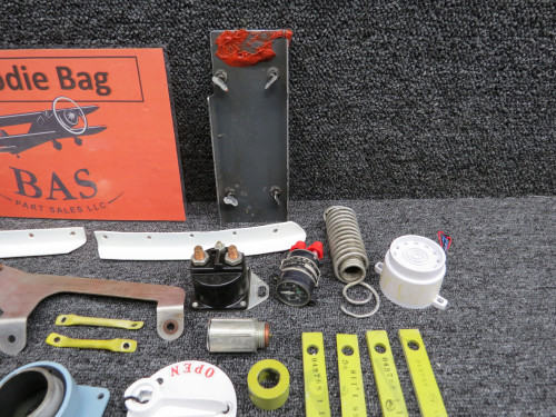 Rockwell 112TC Goodie Bag with Brackets, Cables, Mic Jacks, Etc