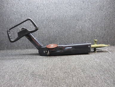 0310359-6 Cessna 195 Control Column Assembly W/ Yoke and Covers