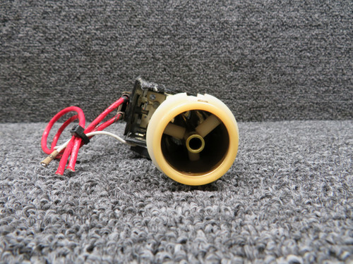 020-950-008 (Alt: 9914242-12) Gull Airborne Fuel Quantity Tank Unit