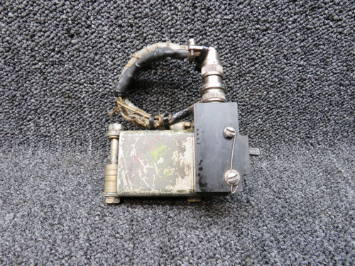 0870155-3 / 0870155-4 Cessna 320D De-Ice Brush Block Bracket W/ Block Assembly