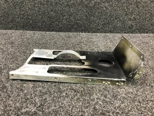 1261450-2 Cessna 210B Panel Upper Pedestal