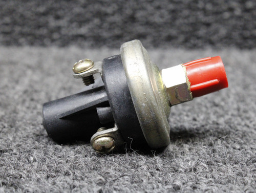 S76073-35 (Alt: 688-417) Piper PA46-500TP Hobbs Oil Pressure Switch