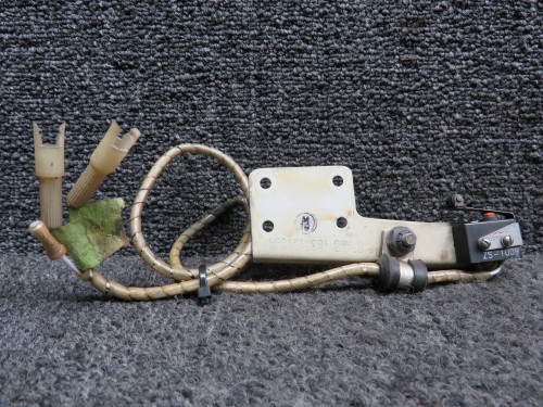 660171-001, ZS-1009 Mooney M20R Throttle Switch Bracket with Switch