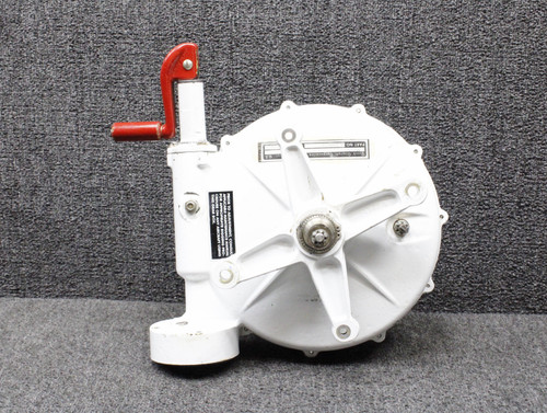 95-810017-27 Beechcraft 58 High Speed Landing Gear Actuator Assembly with Arms