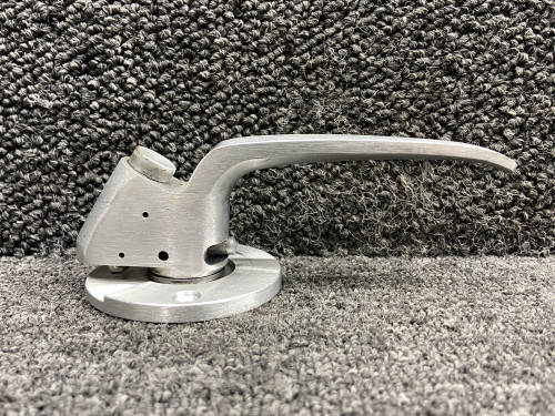 95-380010 Beechcraft 58 Inner Utility Door Handle