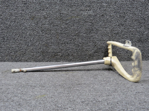 0513182-2 (Use: 0513166-1) Cessna 172B Pilot Control Wheel Assembly