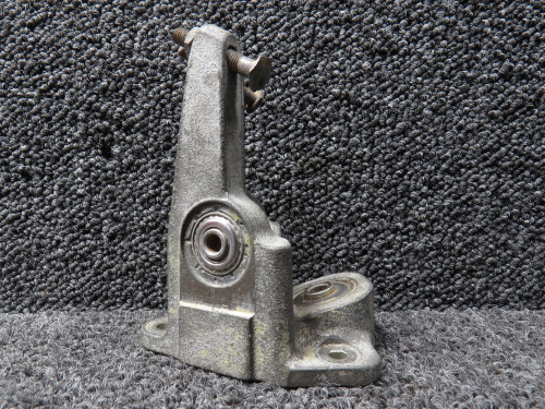 35-600002 Beech 35 Elevator Support Hinge Inboard