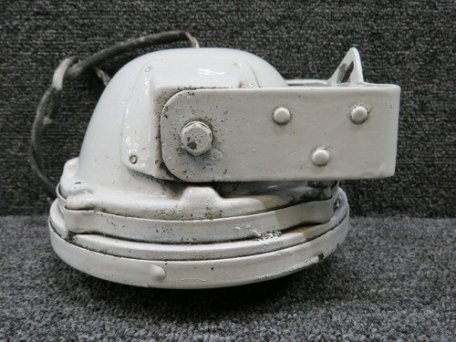 D7585-17 Cessna Citation S550 Landing and Taxi Light Assembly