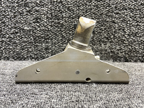 20760-000 (Casting: 20759-2) Piper PA24-250 Main Gear Side Brace Fitting LH
