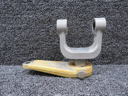 5565619-4 Cessna Citation S550 Nose Wheel Arm and Yoke Assembly