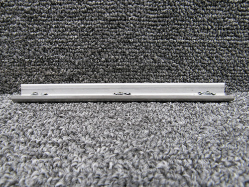 5523108-8 (Use: 5523108-7) Cessna Citation S550 Lens Clamp (Set of 2)