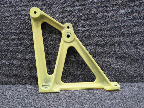 50-524435-29 (Alt: 50-524435) Beechcraft King Air C90 Aileron Quadrant Bracket