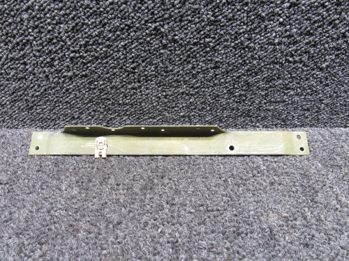 5565700-6 Pedestal Mount RH Bracket