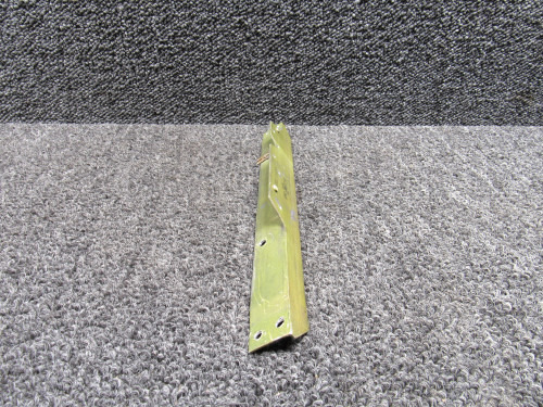 5565700-6 Pedestal Mount RH Bracket