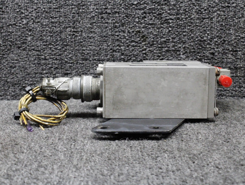 3268010-0101 Bendix Fuel Flow Transmitter with Mount Bracket (Volts: 26)