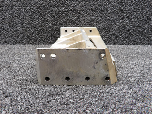 0541121-2 Cessna 172 Main Gear Support Outboard RH