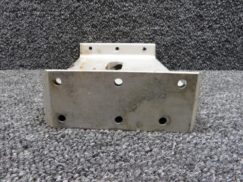 0541122-1 Cessna 172H Main Landing Gear Support Inboard LH