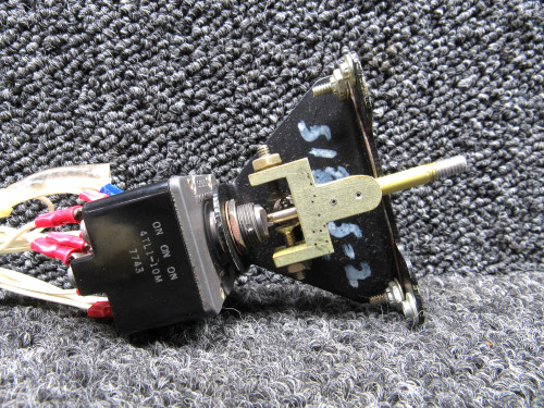 4TL1-10M (Alt: 51838-003) Piper Flap Selector Switch (New Old Stock)