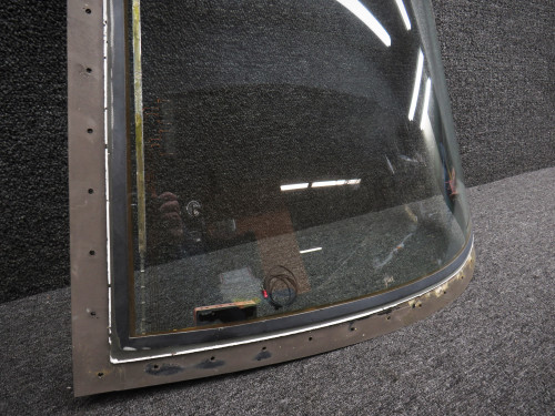 494-782 (Alt: NP-163421-1) Piper PA46-500TP PPG Heated Windshield LH with 8130