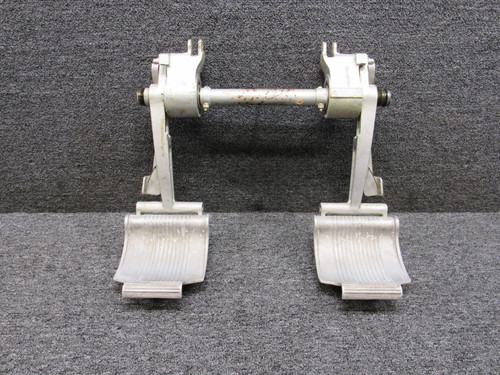 50-524402-610 Beechcraft King Air C90 Co-Pilot Rudder Pedal Assembly