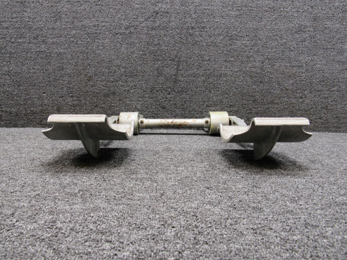 50-524402-610 Beechcraft King Air C90 Co-Pilot Rudder Pedal Assembly