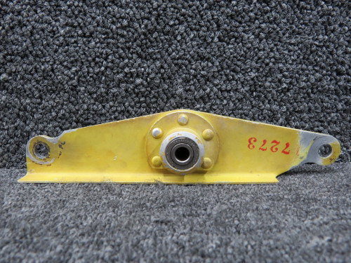 17273-000 Piper PA-23-150 Elevator Bellcrank Assembly