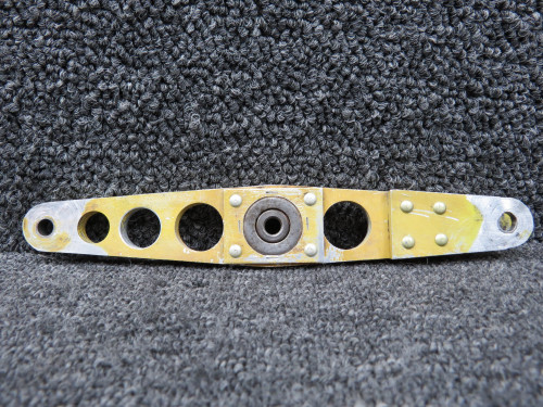 18124-000 Piper PA-23-150 Elevator Bungee Bellcrank Assembly