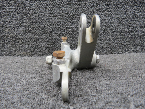 751-398 Piper PA-23-150 Aileron Bellcrank Assembly RH