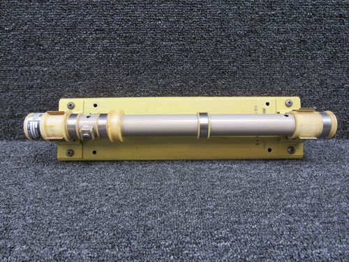 20055-0000-0101 (Alt: 9912019-21) Simmonds Fuel Gage Transmitter w Bracket