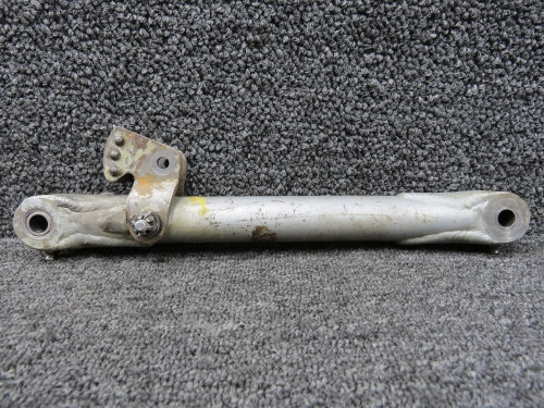 19043-000 Piper PA-23-150 Main Landing Gear Upper Drag Link